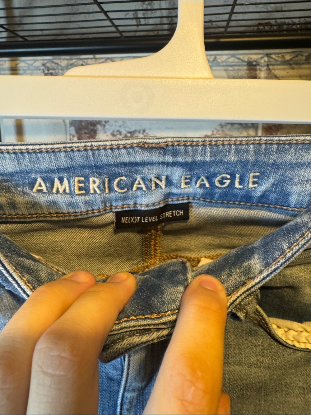 American Eagle Light Wash High Rise Jegging - Picture 5 of 9